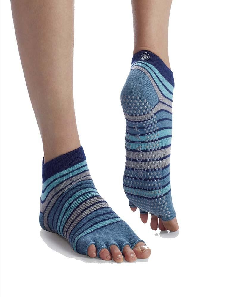Theyogawarehouse Product Detail: Gaiam Toeless Yoga Socks, Socks